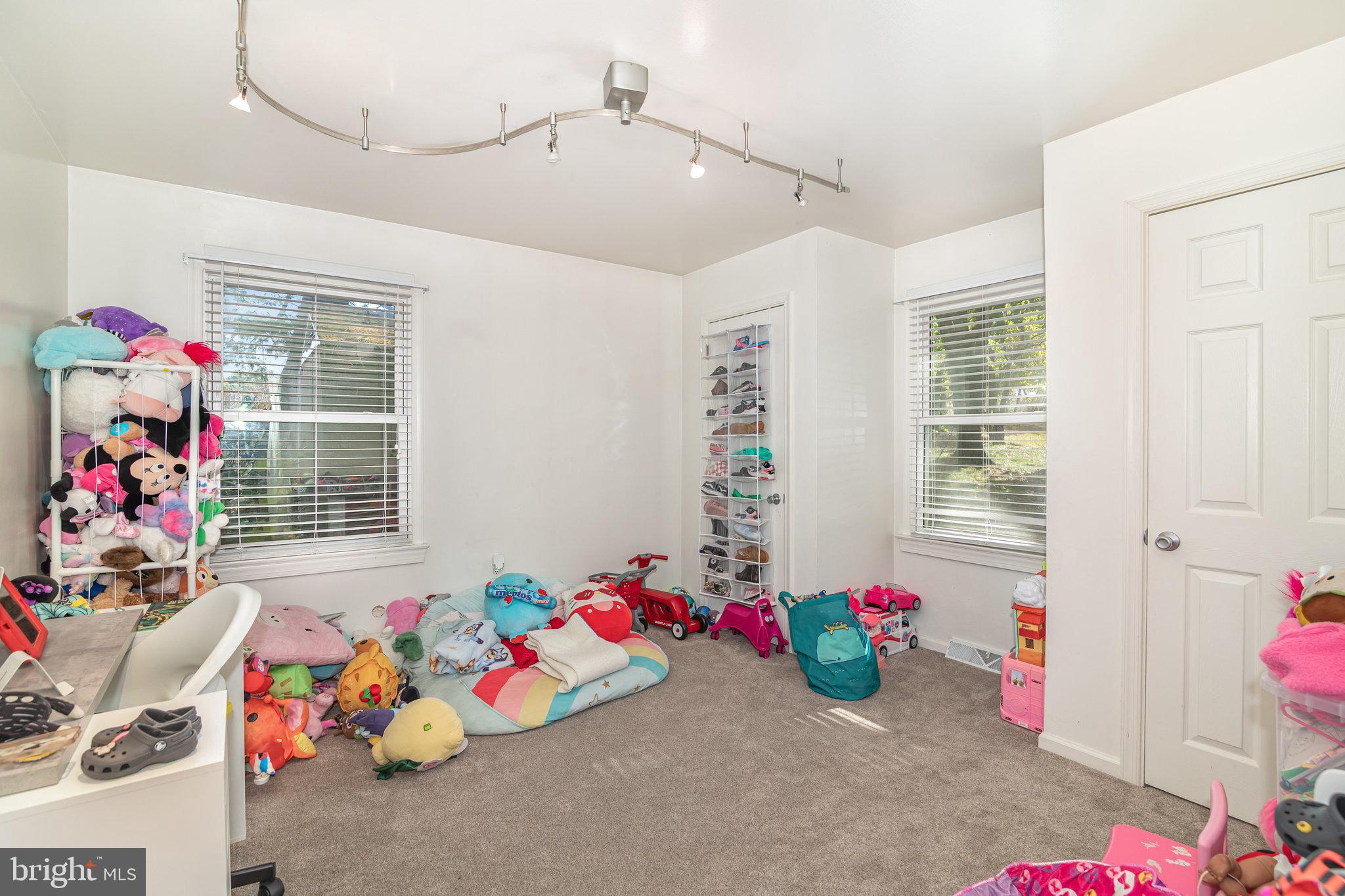 6401 LINGLESTOWN ROAD