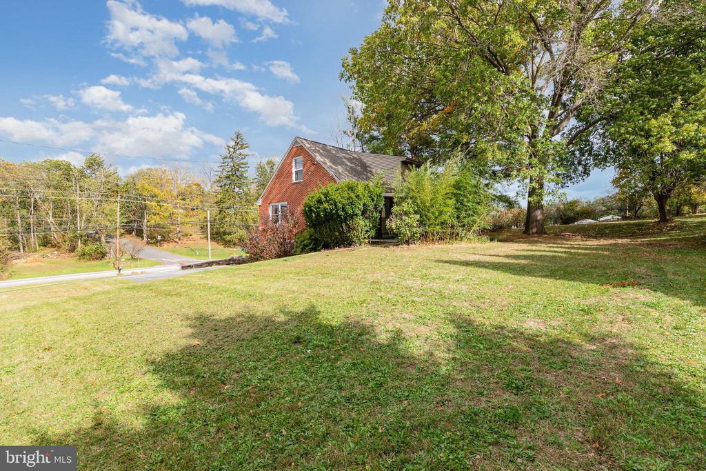 6401 LINGLESTOWN ROAD