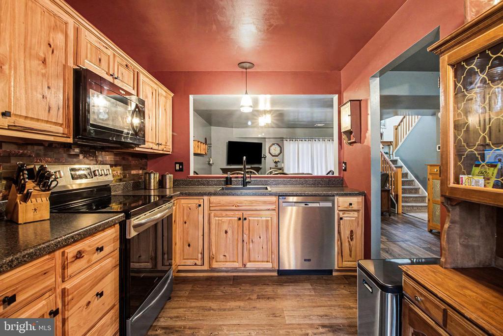 2248 WEXFORD ROAD