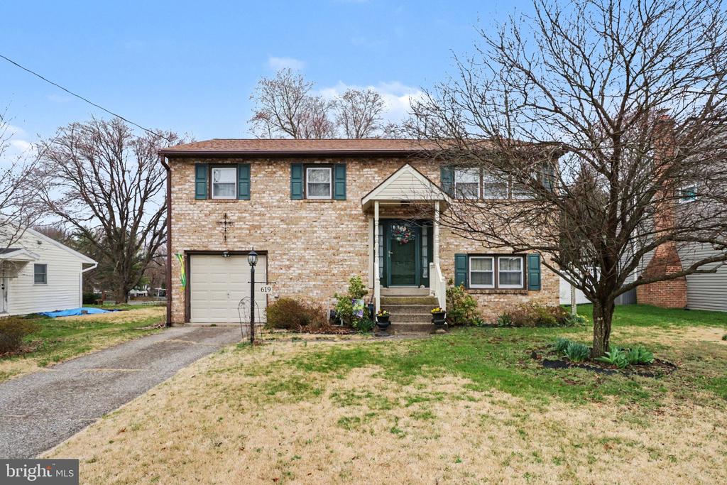 619 CHARLES ROAD