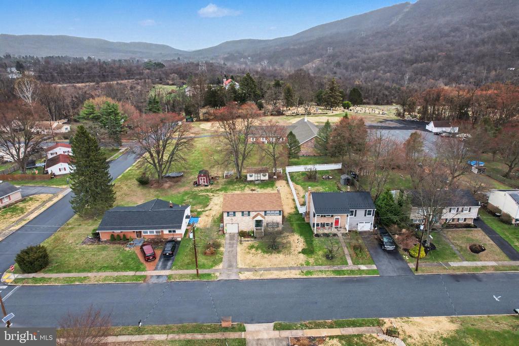 619 CHARLES ROAD