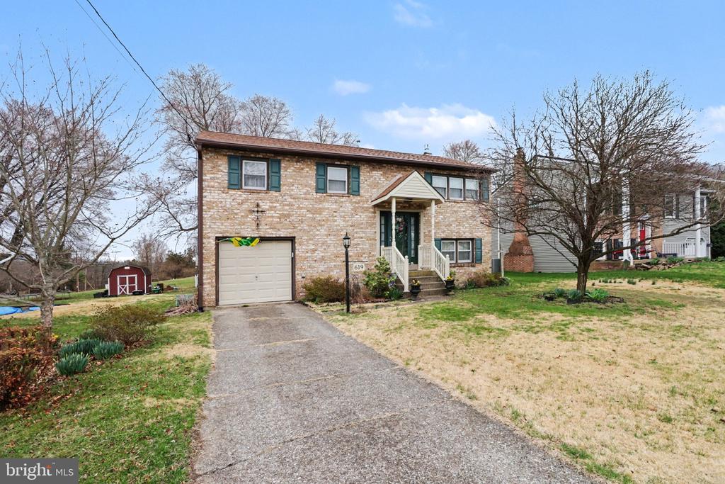 619 CHARLES ROAD