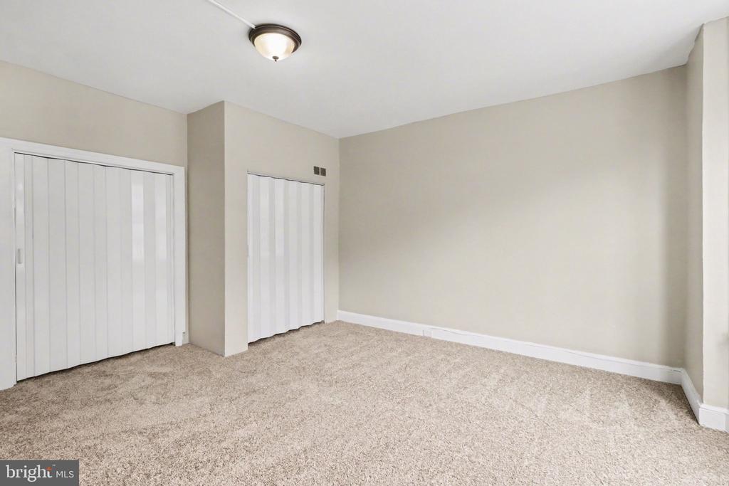 644 S 2ND STREET