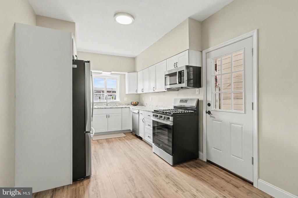 644 S 2ND STREET