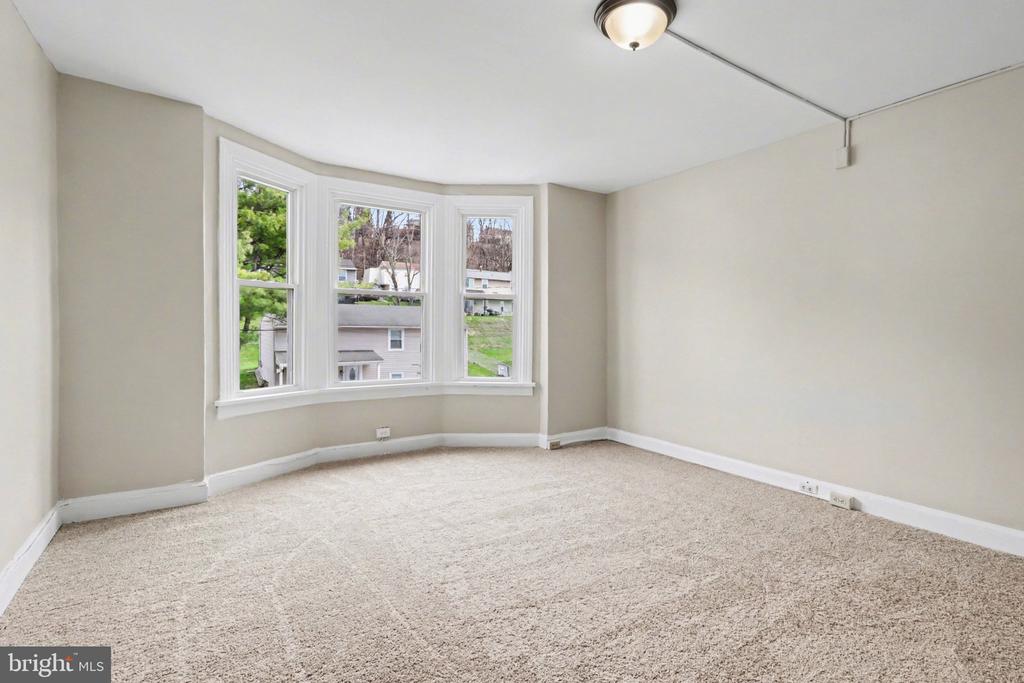644 S 2ND STREET