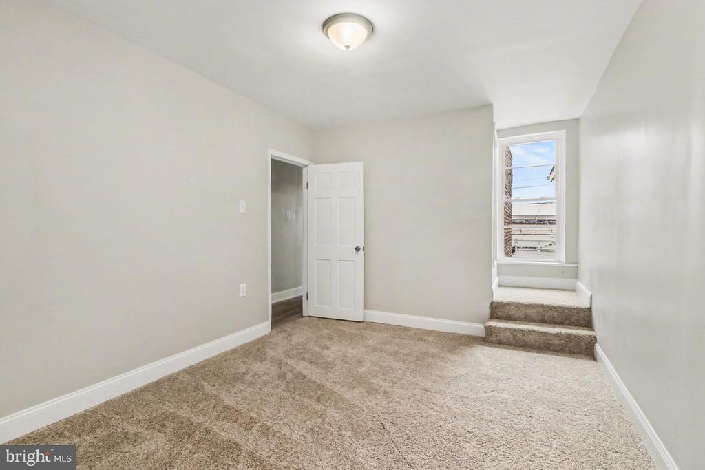 644 S 2ND STREET