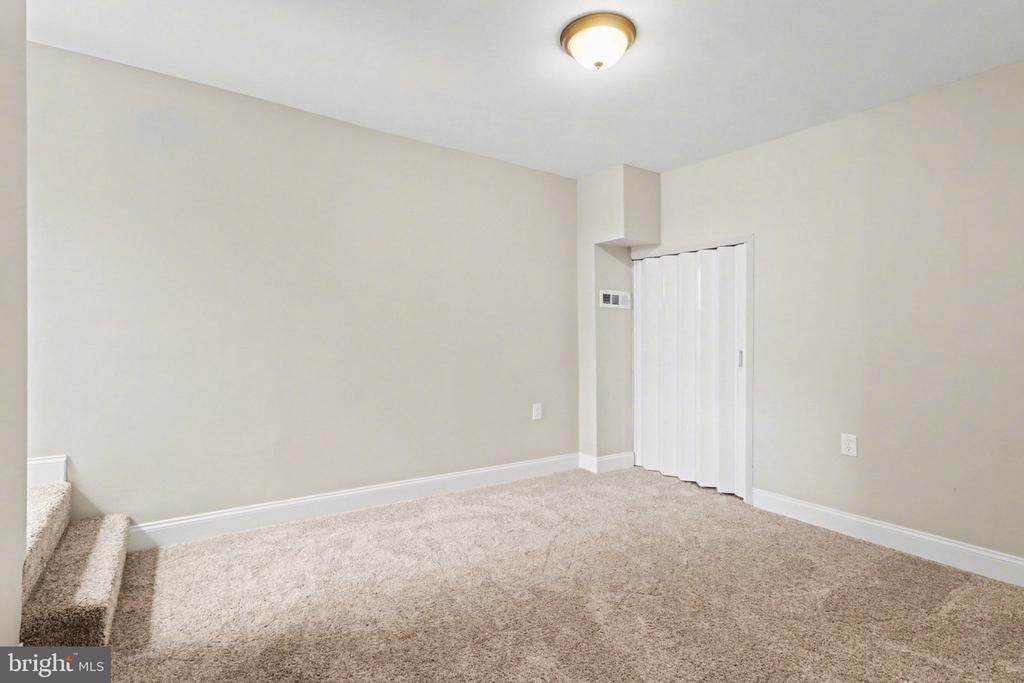 644 S 2ND STREET