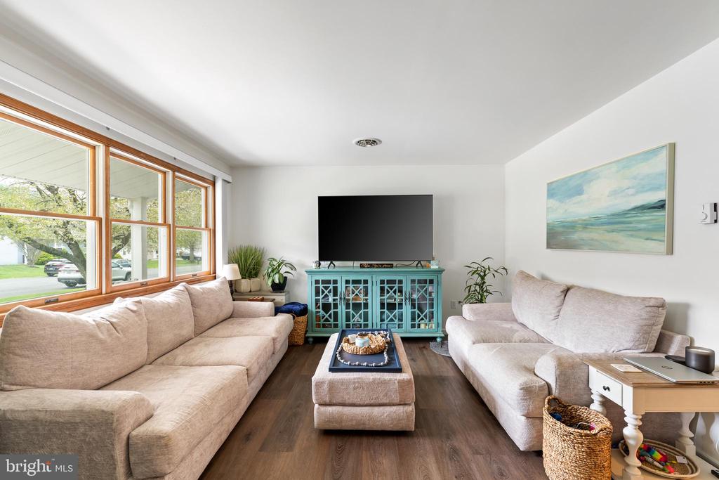108 W BONNIE AVENUE