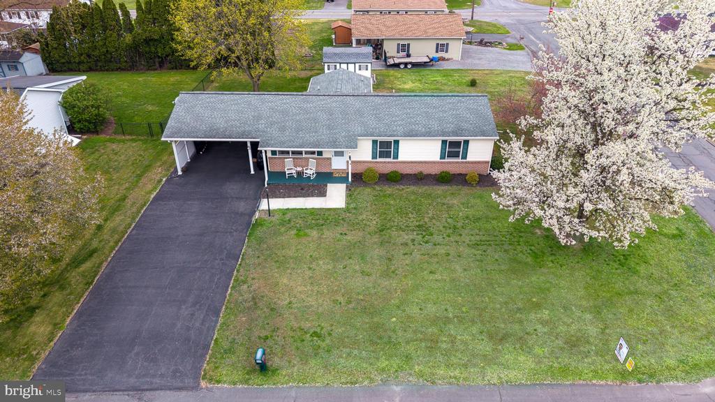 108 W BONNIE AVENUE