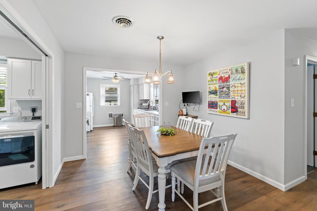 108 W BONNIE AVENUE