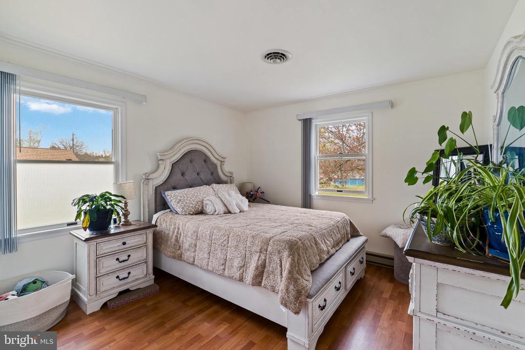 108 W BONNIE AVENUE