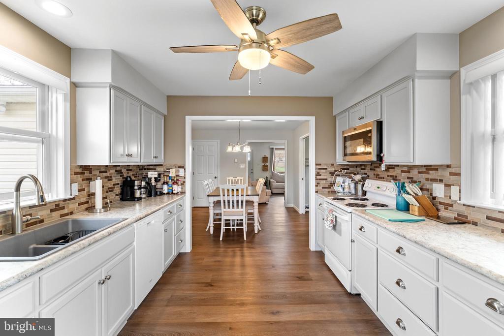 108 W BONNIE AVENUE