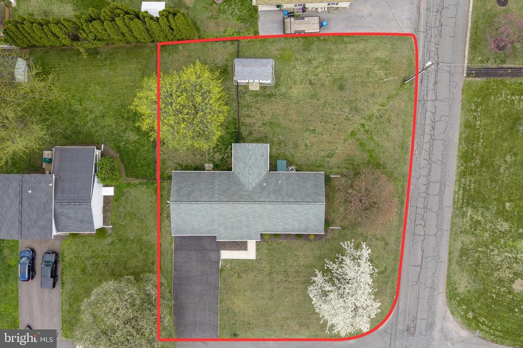 108 W BONNIE AVENUE