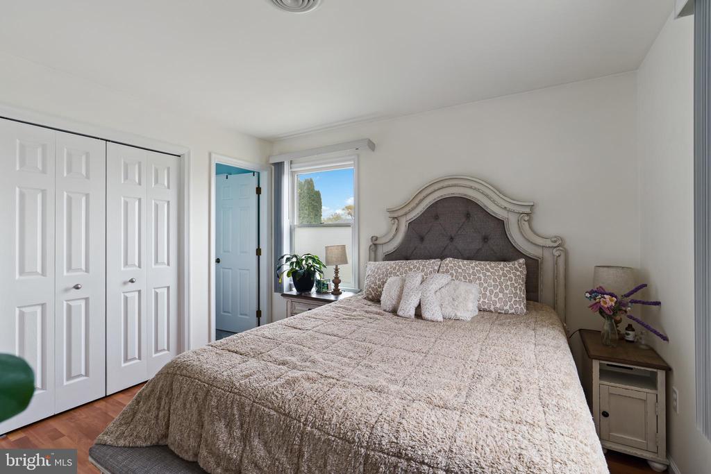 108 W BONNIE AVENUE