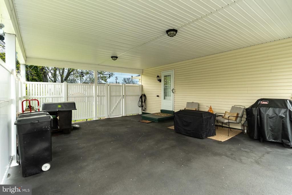 108 W BONNIE AVENUE