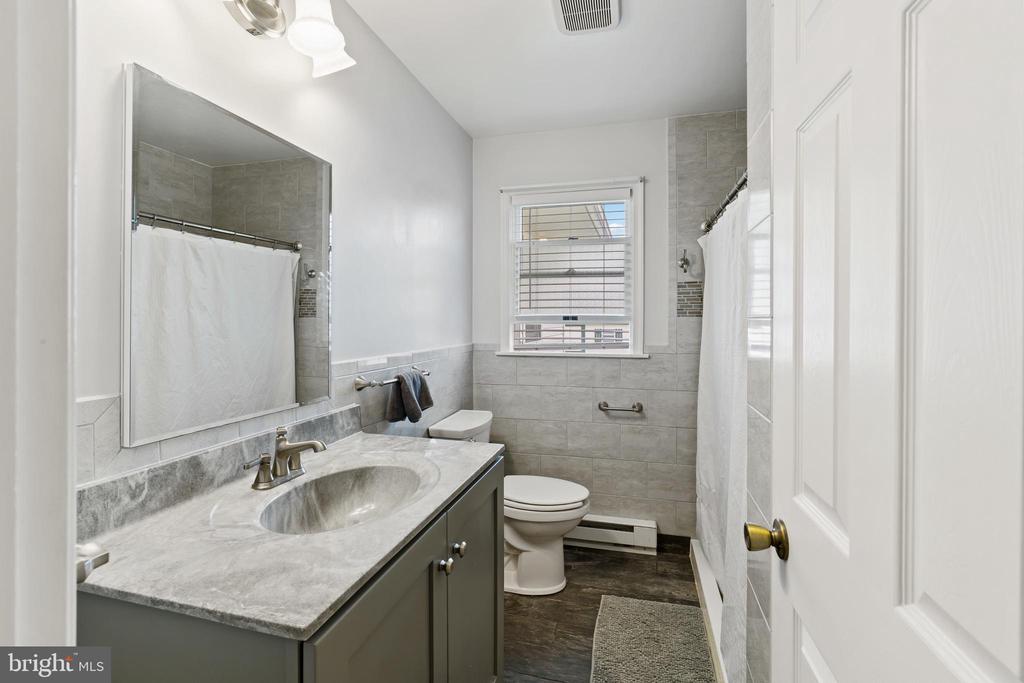 108 W BONNIE AVENUE