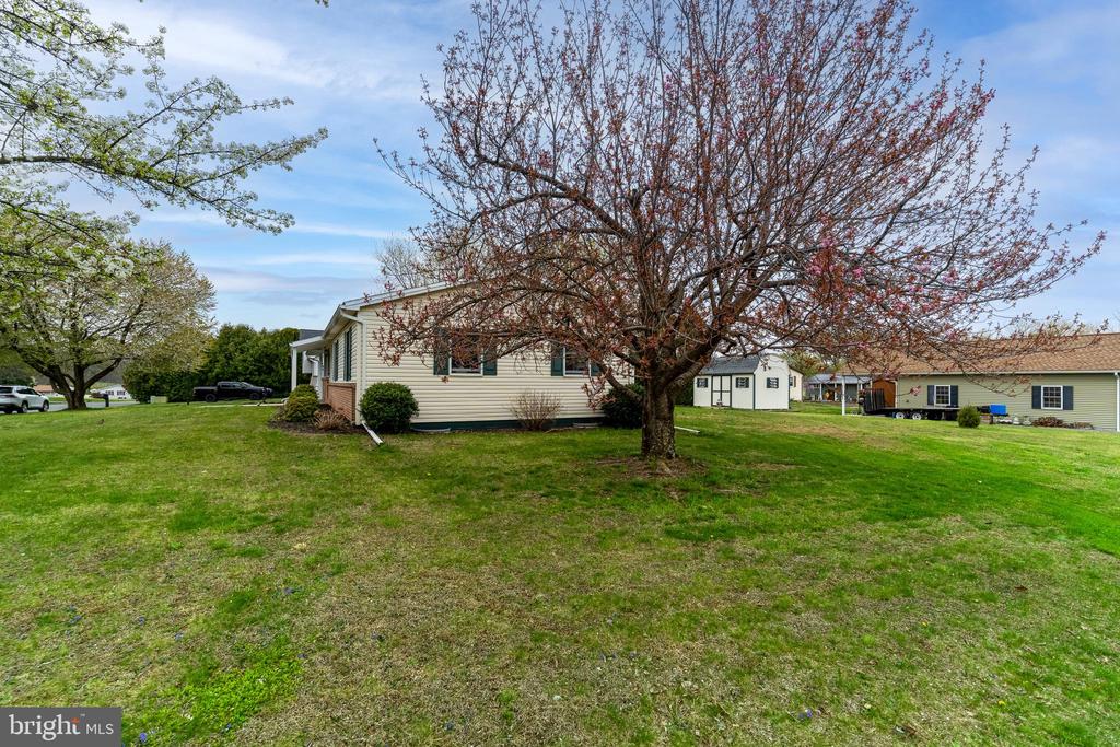 108 W BONNIE AVENUE
