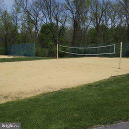 652 SPRINGHOUSE LANE
