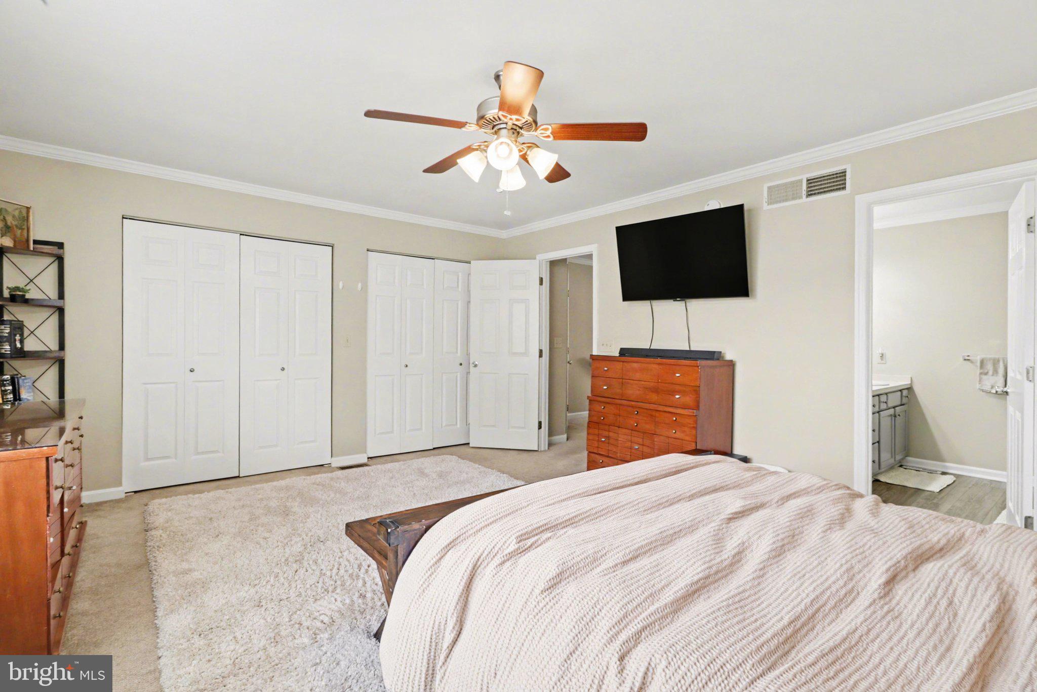 652 SPRINGHOUSE LANE