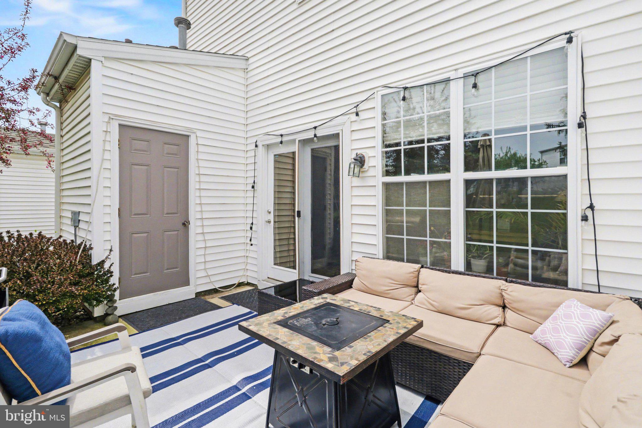 652 SPRINGHOUSE LANE