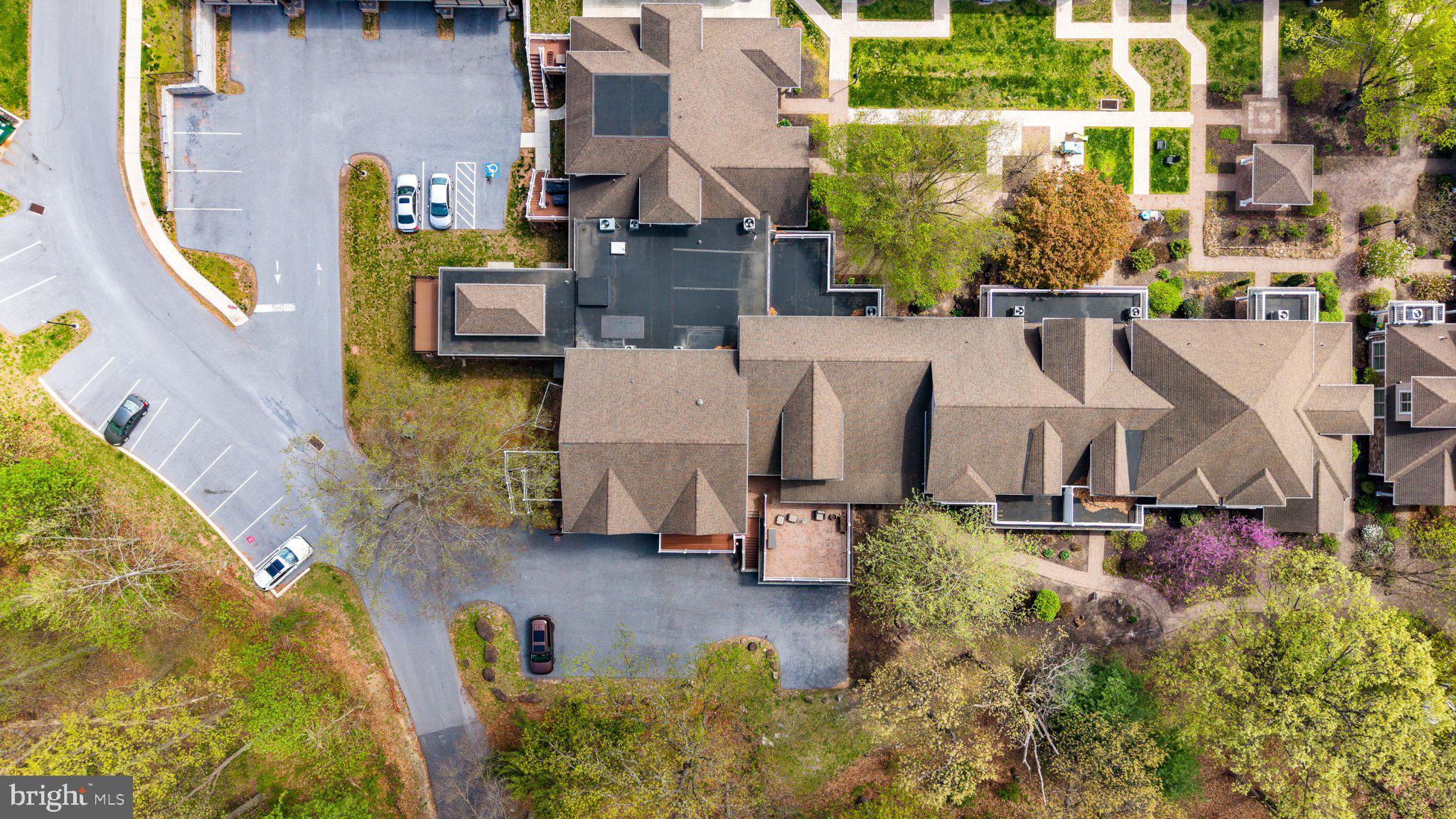 105 HIGH POINTE DRIVE