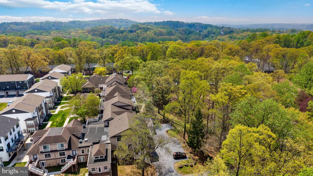 105 HIGH POINTE DRIVE