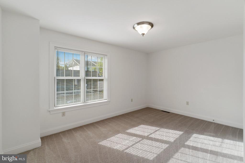 105 HIGH POINTE DRIVE