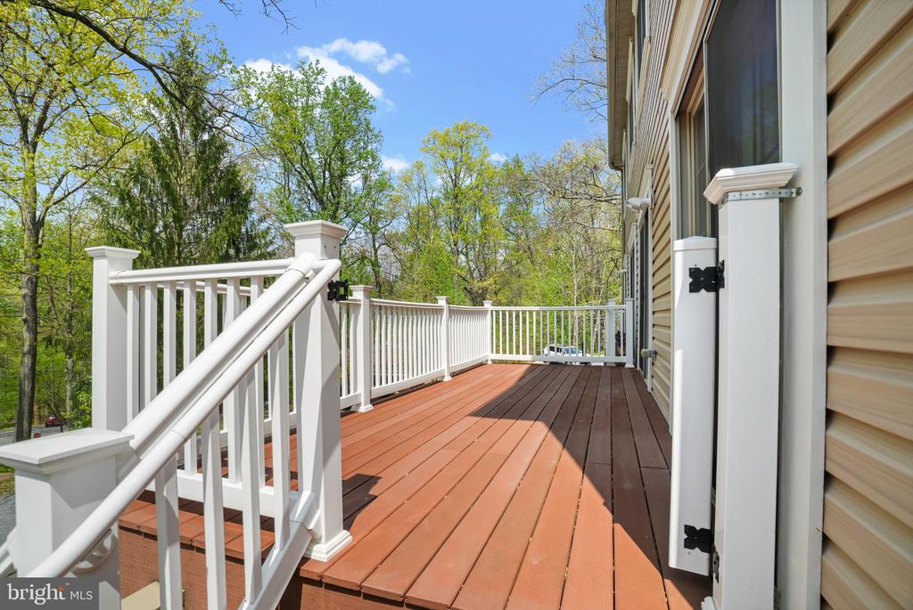 105 HIGH POINTE DRIVE