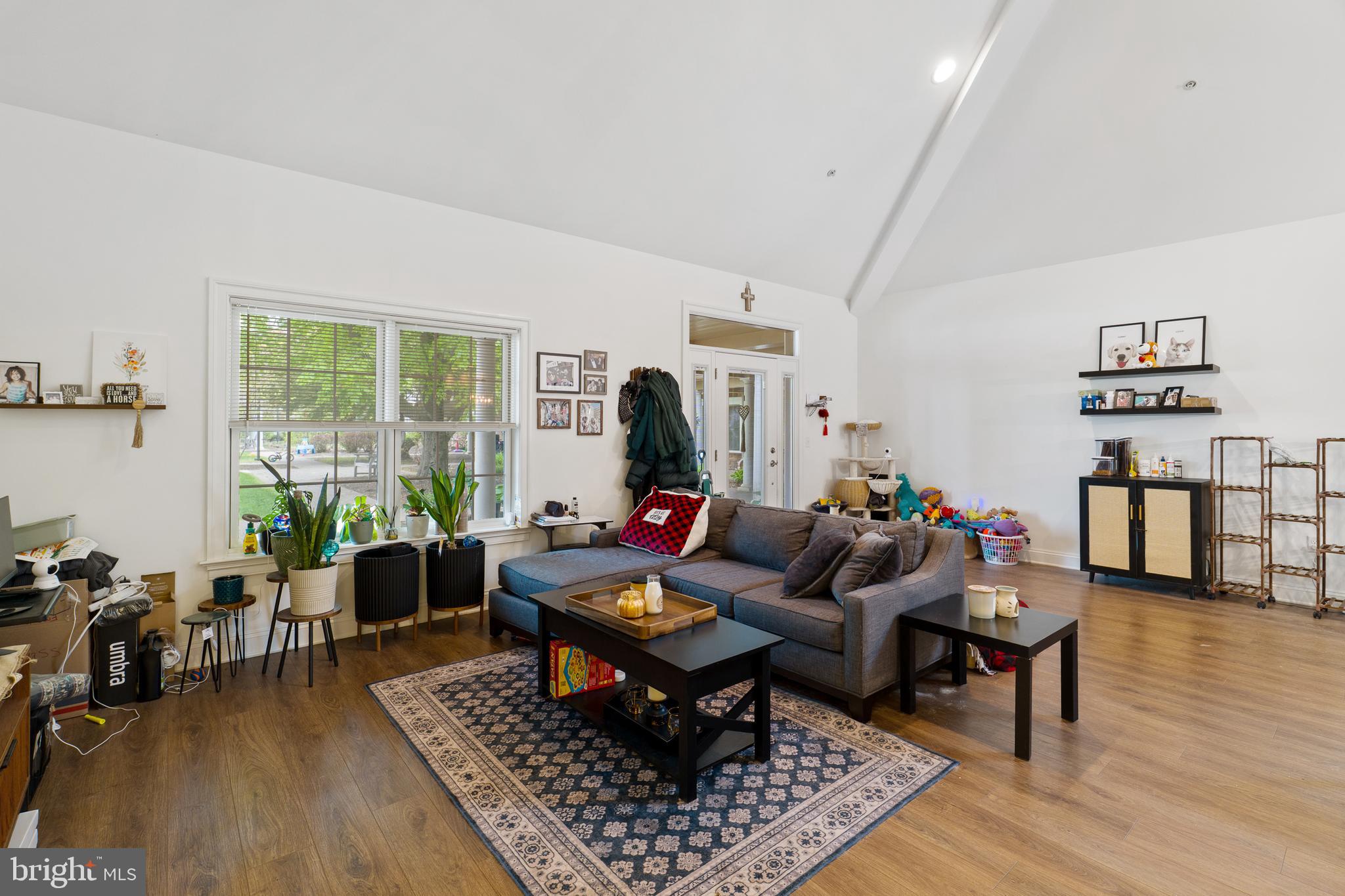 107 HIGH POINTE DRIVE