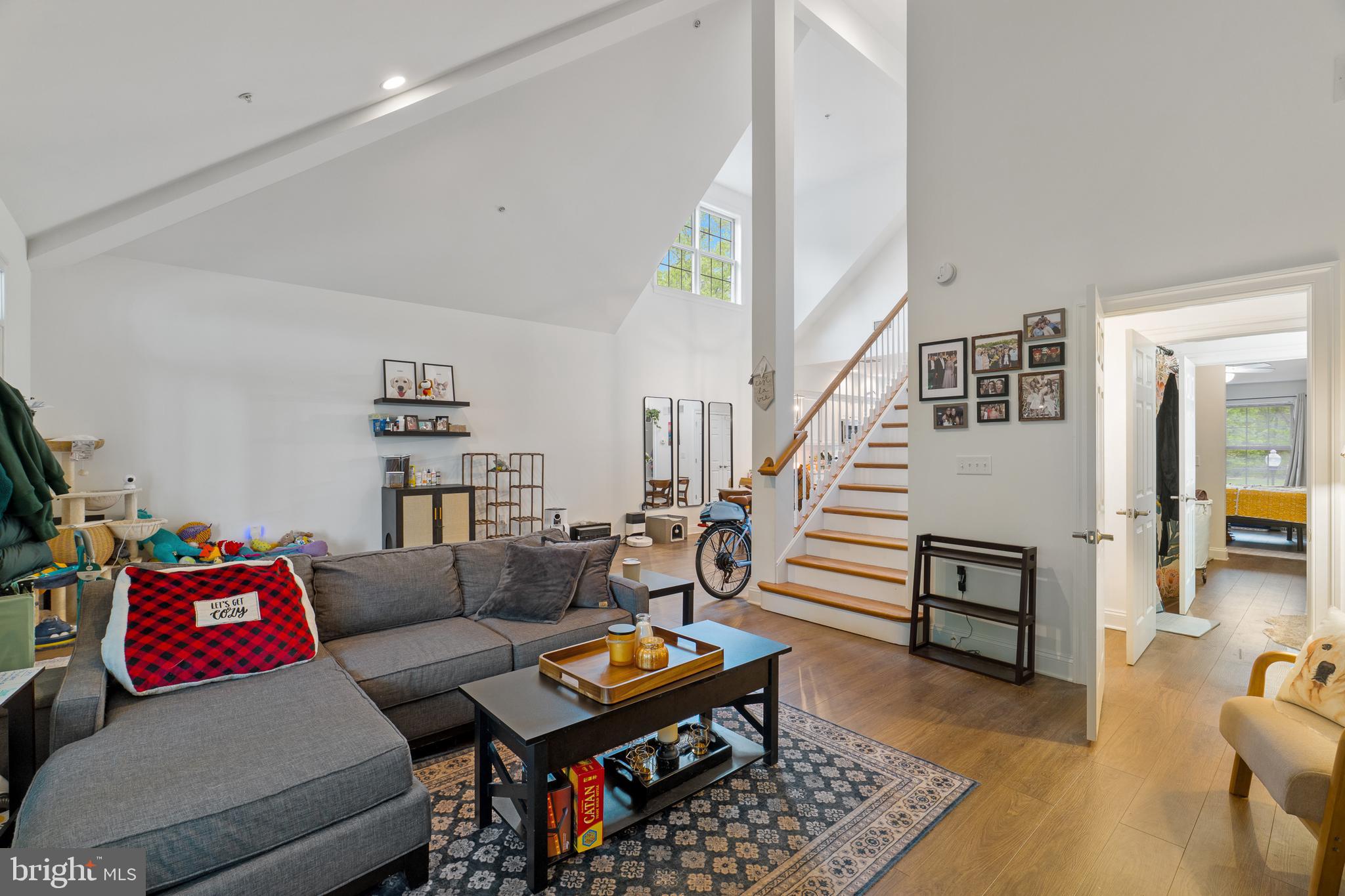 107 HIGH POINTE DRIVE