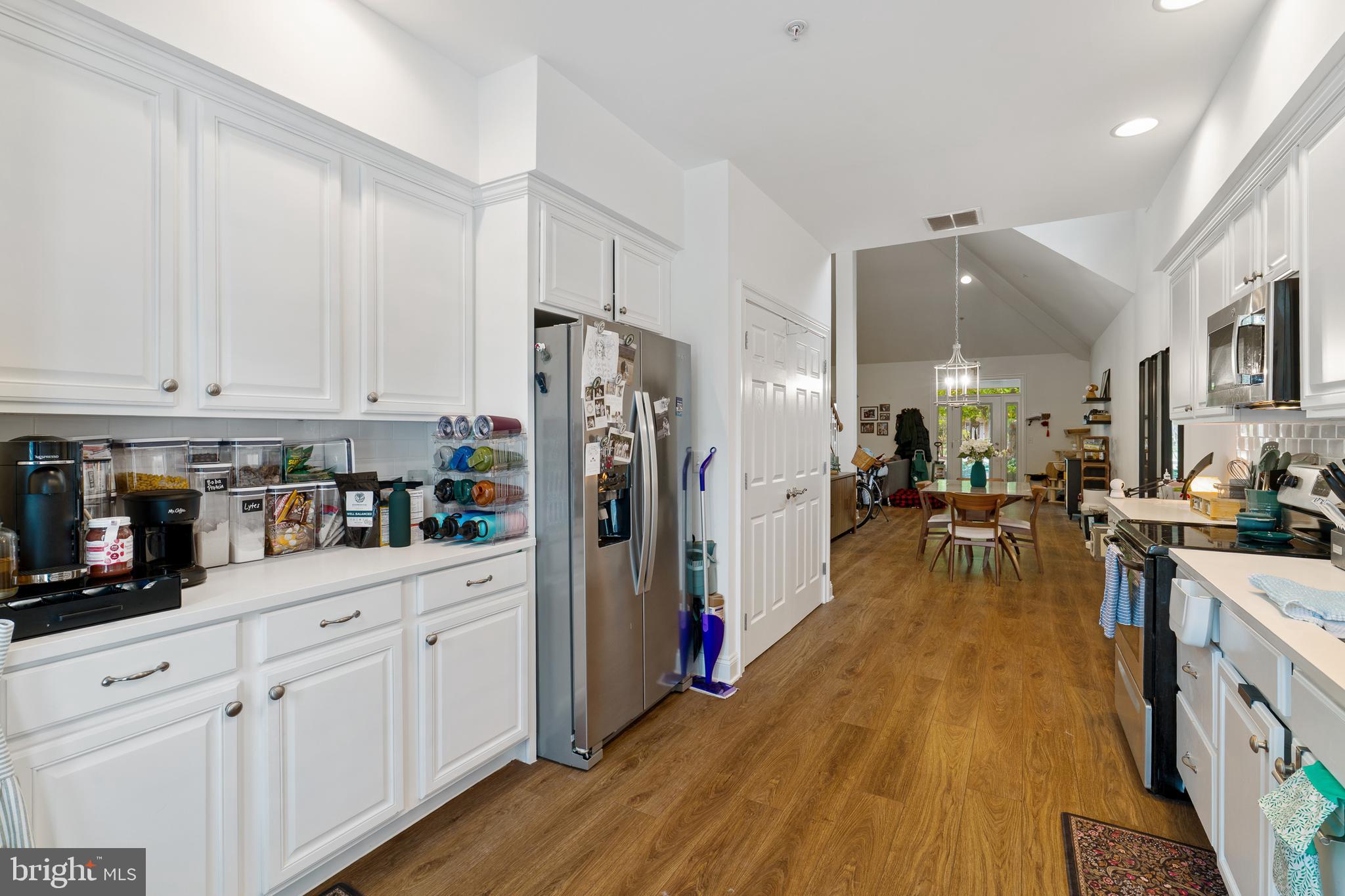 107 HIGH POINTE DRIVE