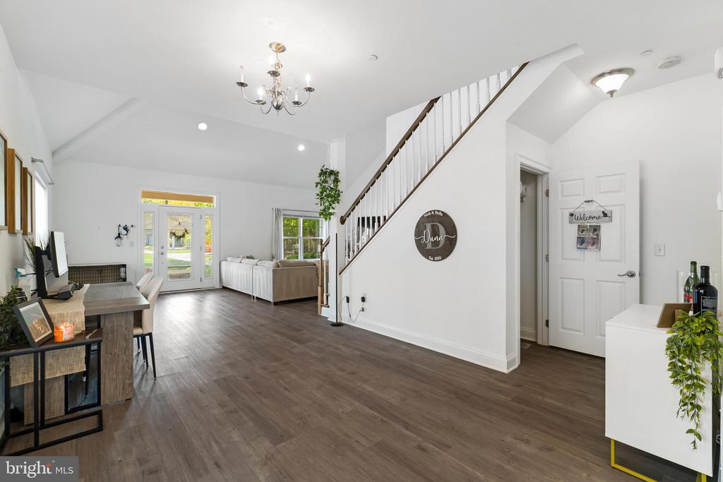 108 HIGH POINTE DRIVE