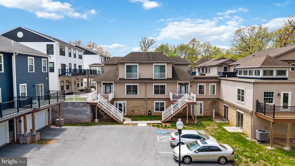 108 HIGH POINTE DRIVE