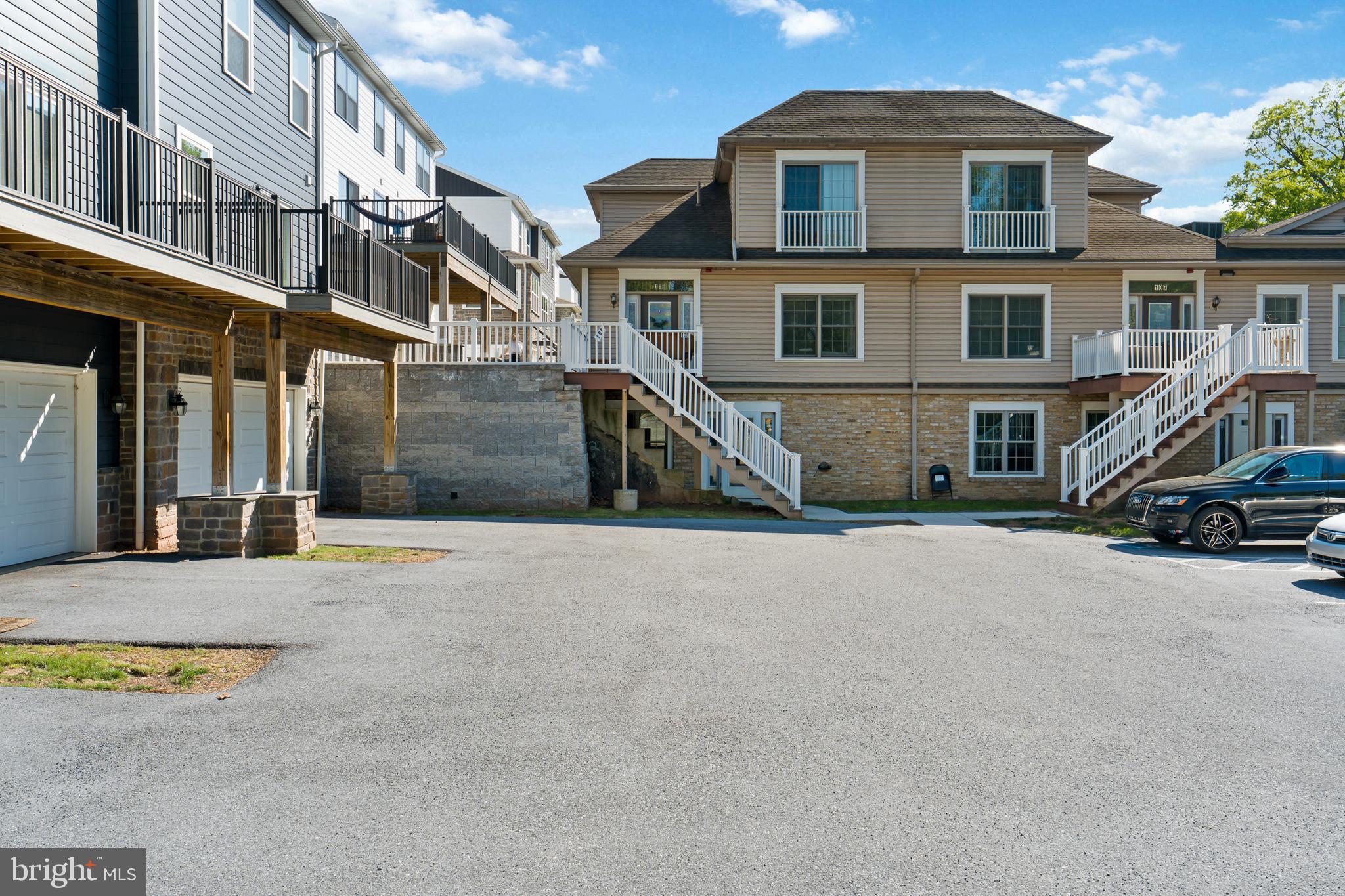 108 HIGH POINTE DRIVE