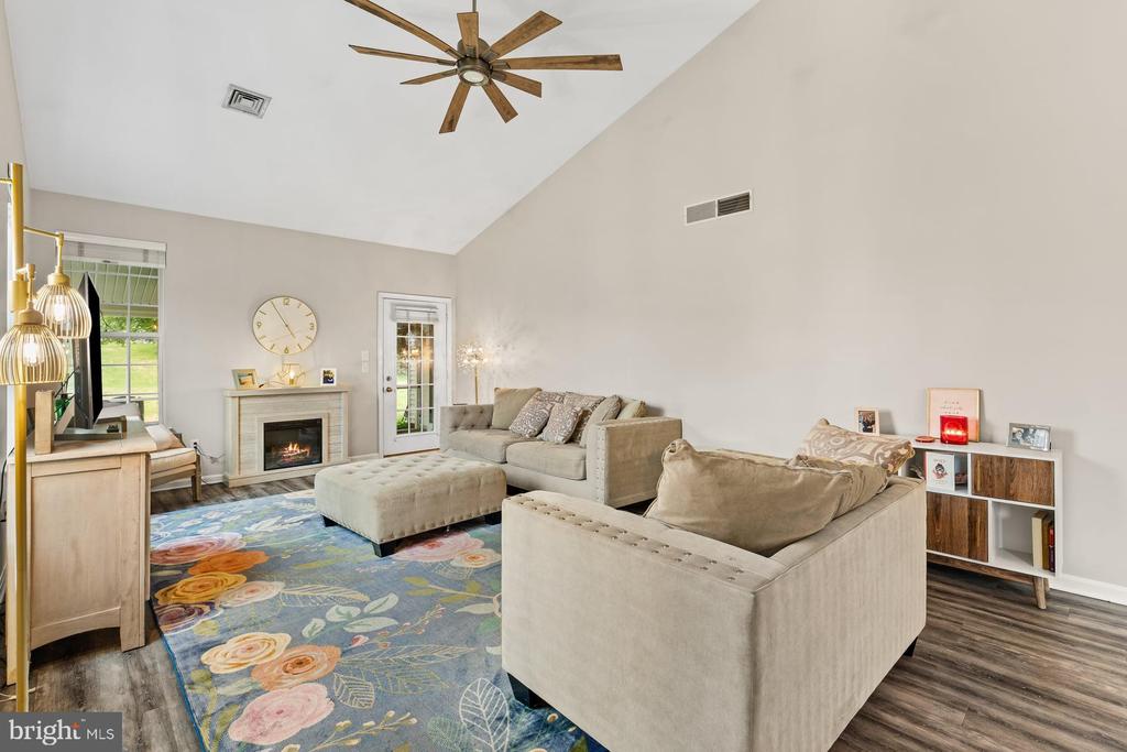 640 SPRINGHOUSE LANE
