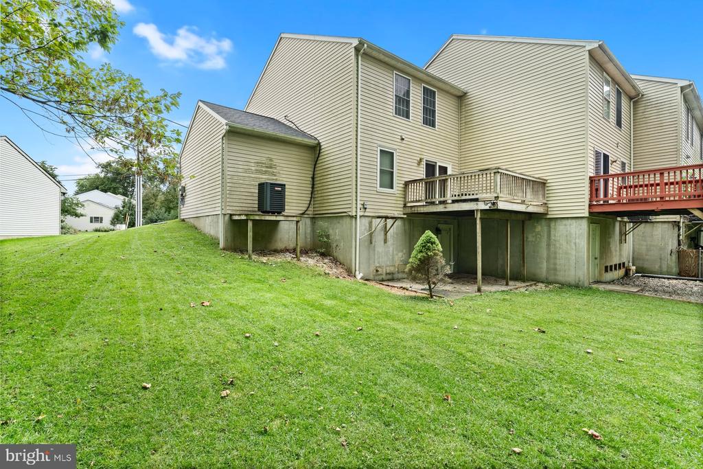 9113 JOYCE LANE