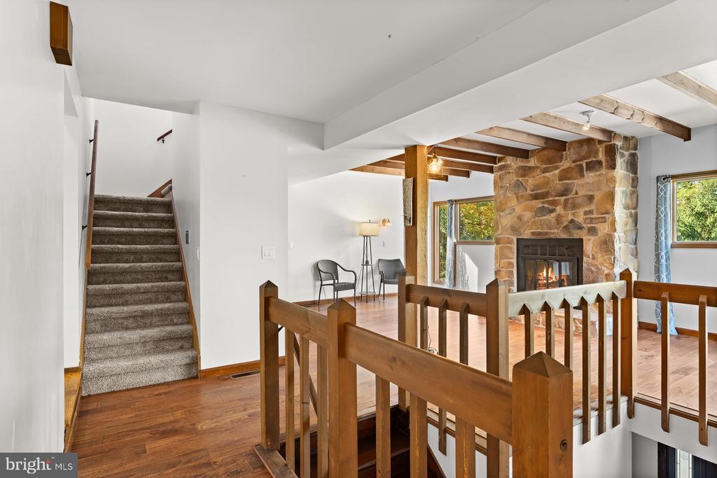 1426 SPRING HILL DRIVE