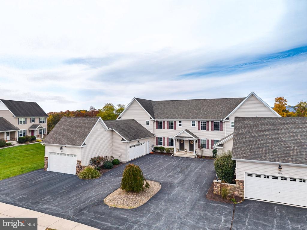 1914 Preserve Lane Palmyra PA