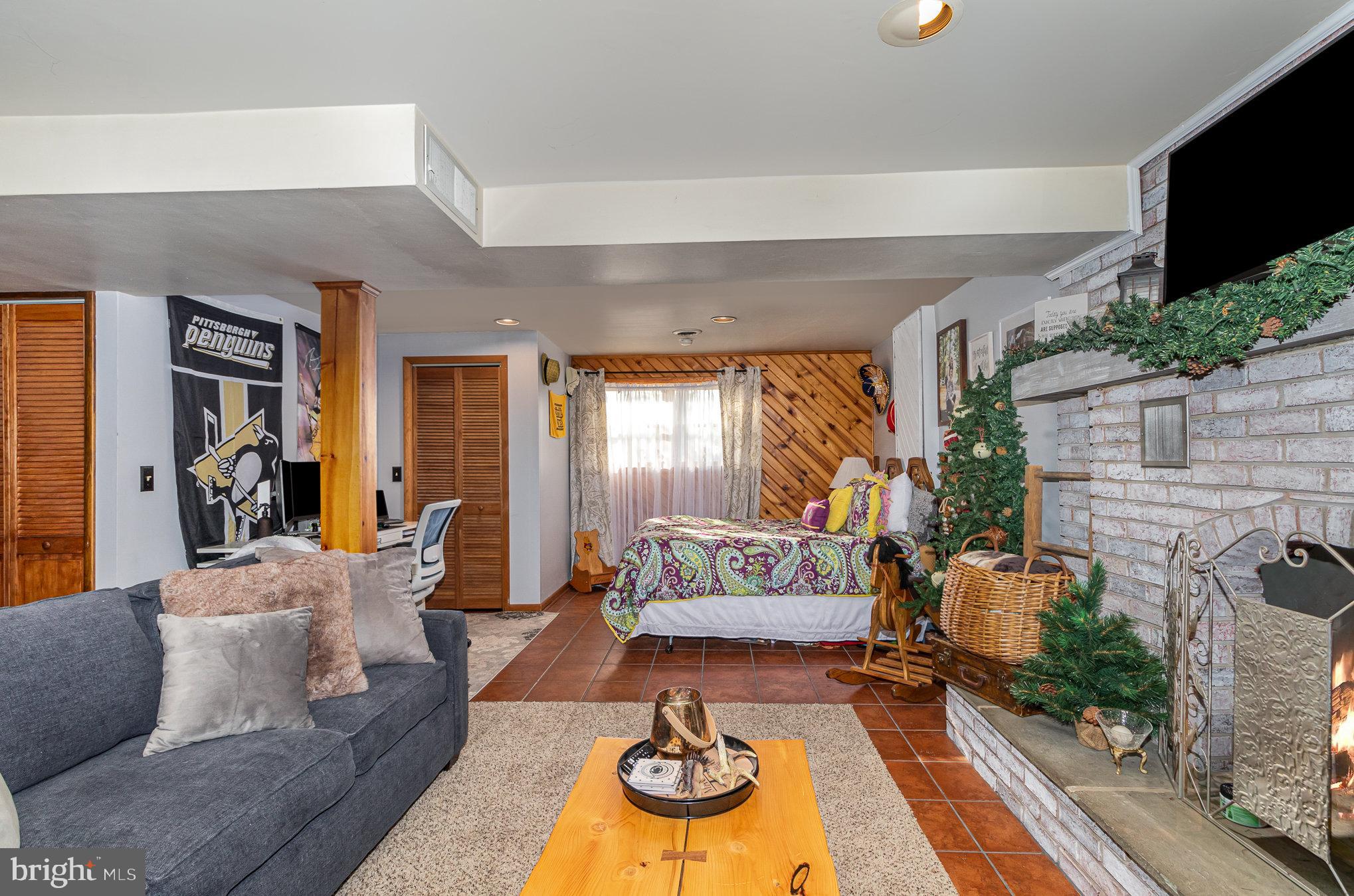 32 Dogwood Cir