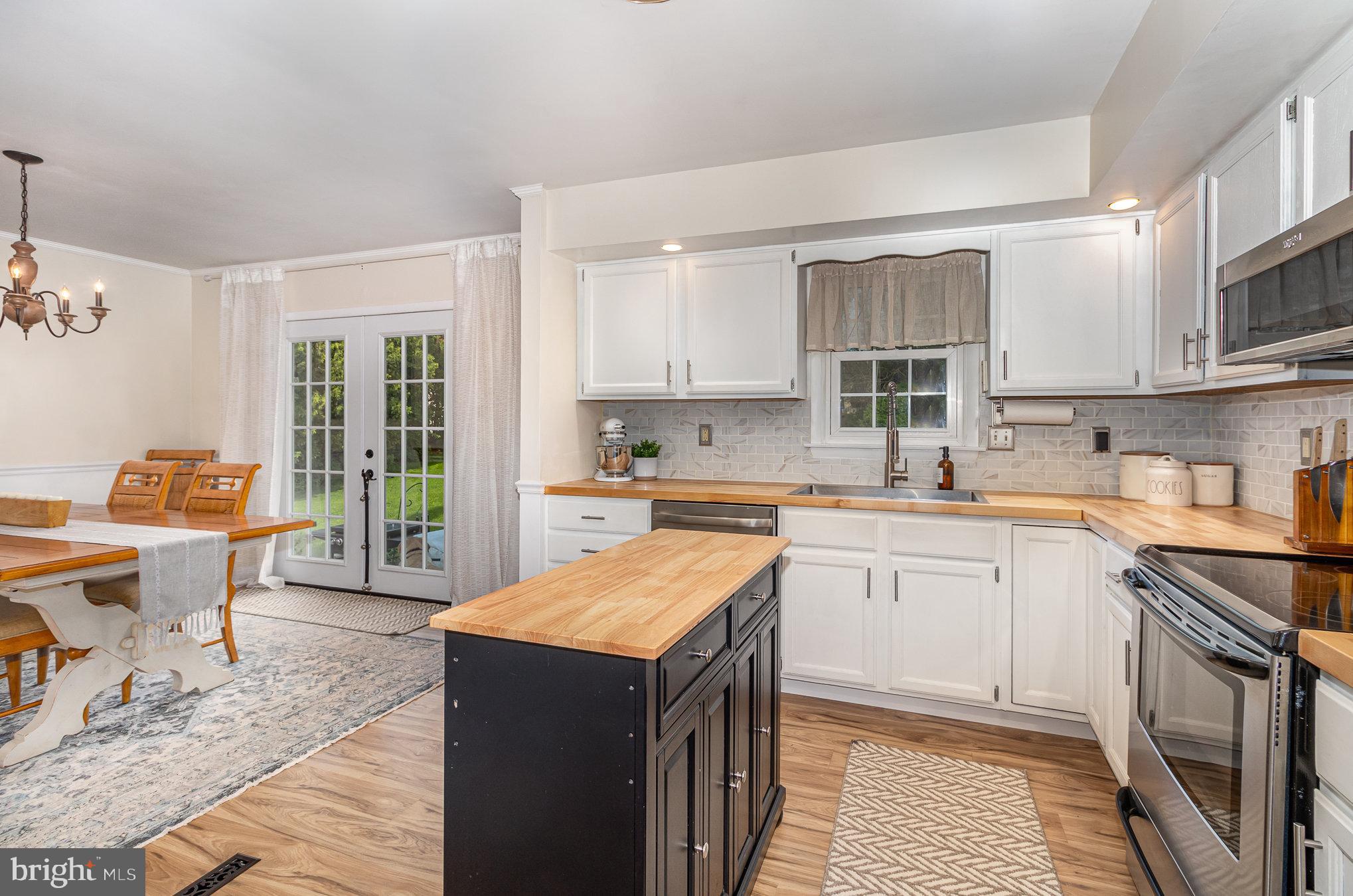 32 Dogwood Cir
