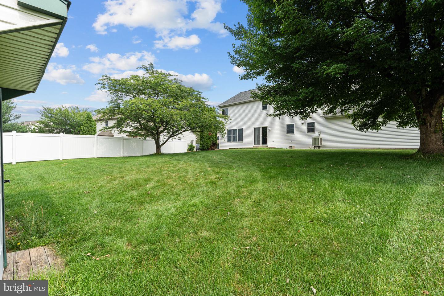 319 GOLD FINCH DRIVE