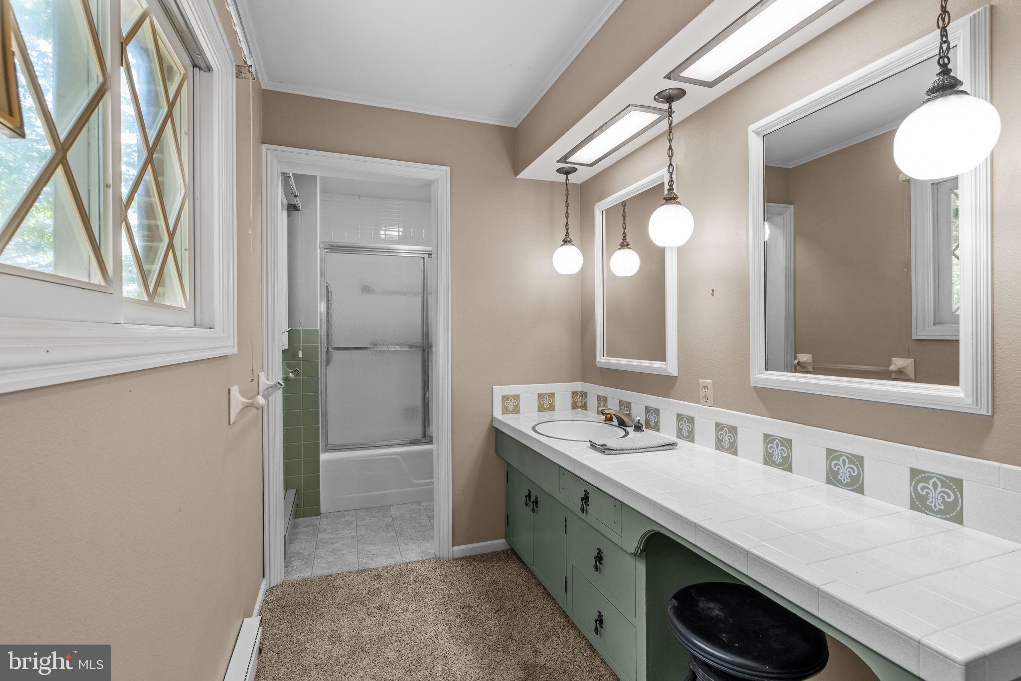 30 W ORCHARD DRIVE