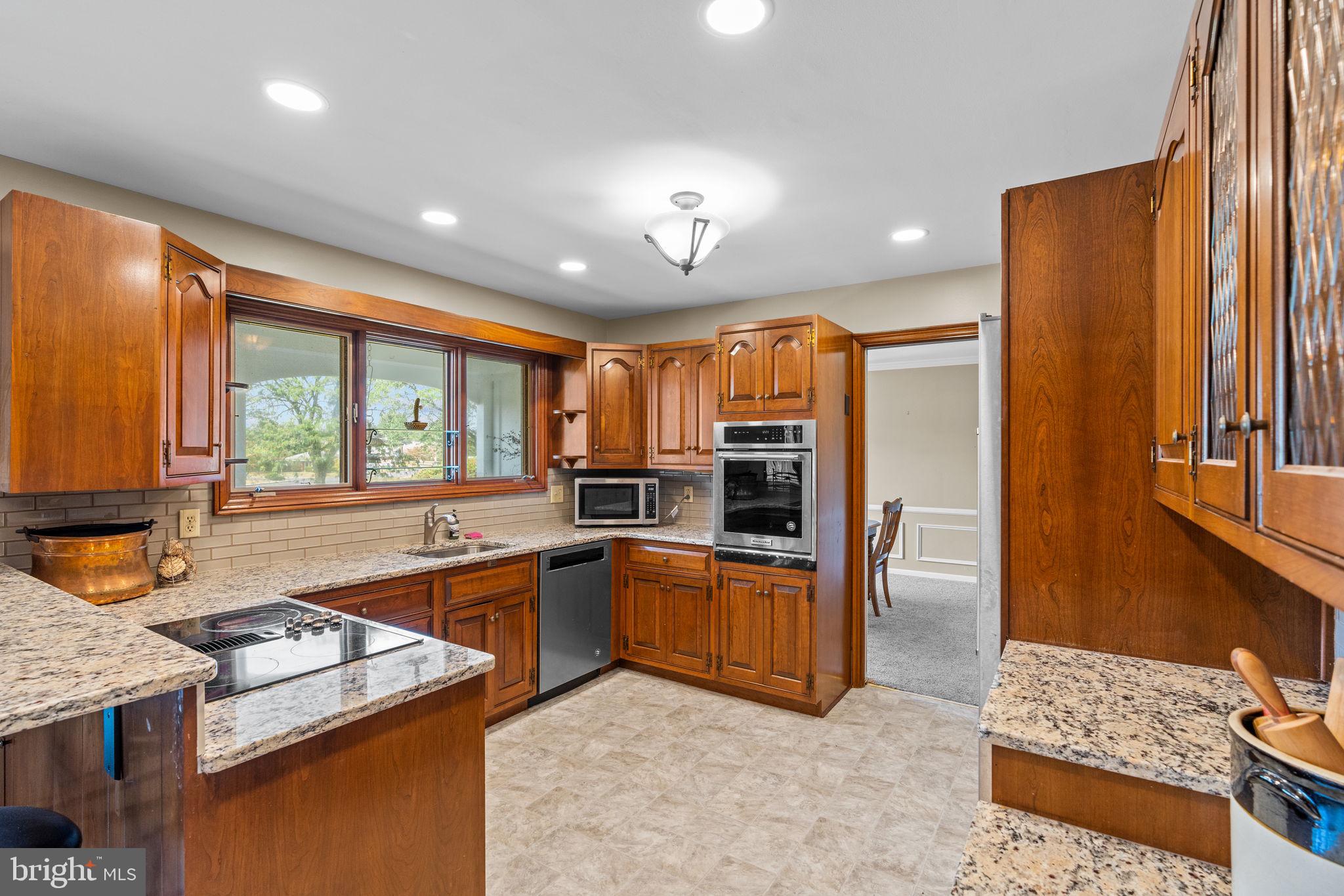 30 W ORCHARD DRIVE