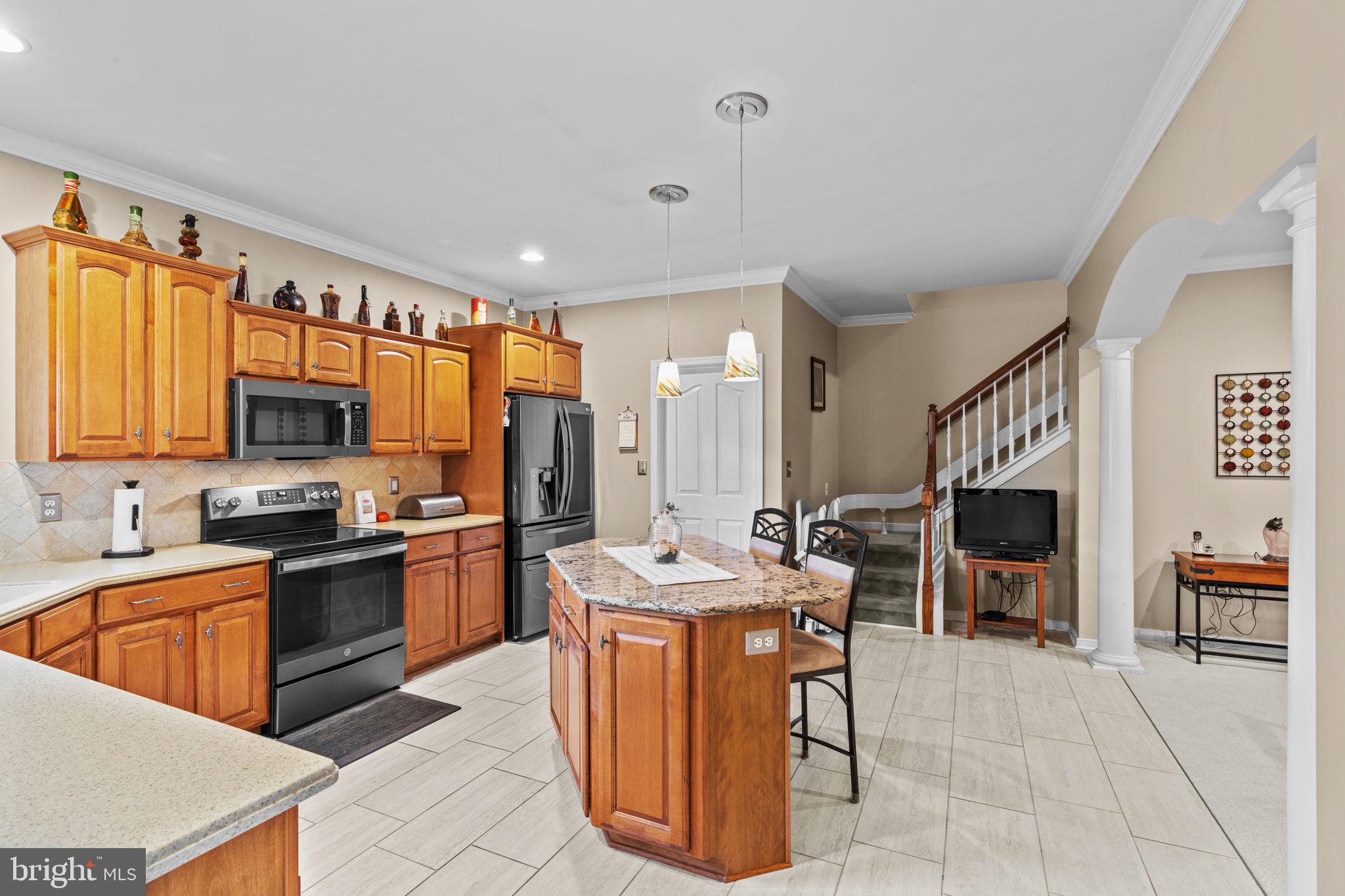 53 S VILLAGE CIRCLE