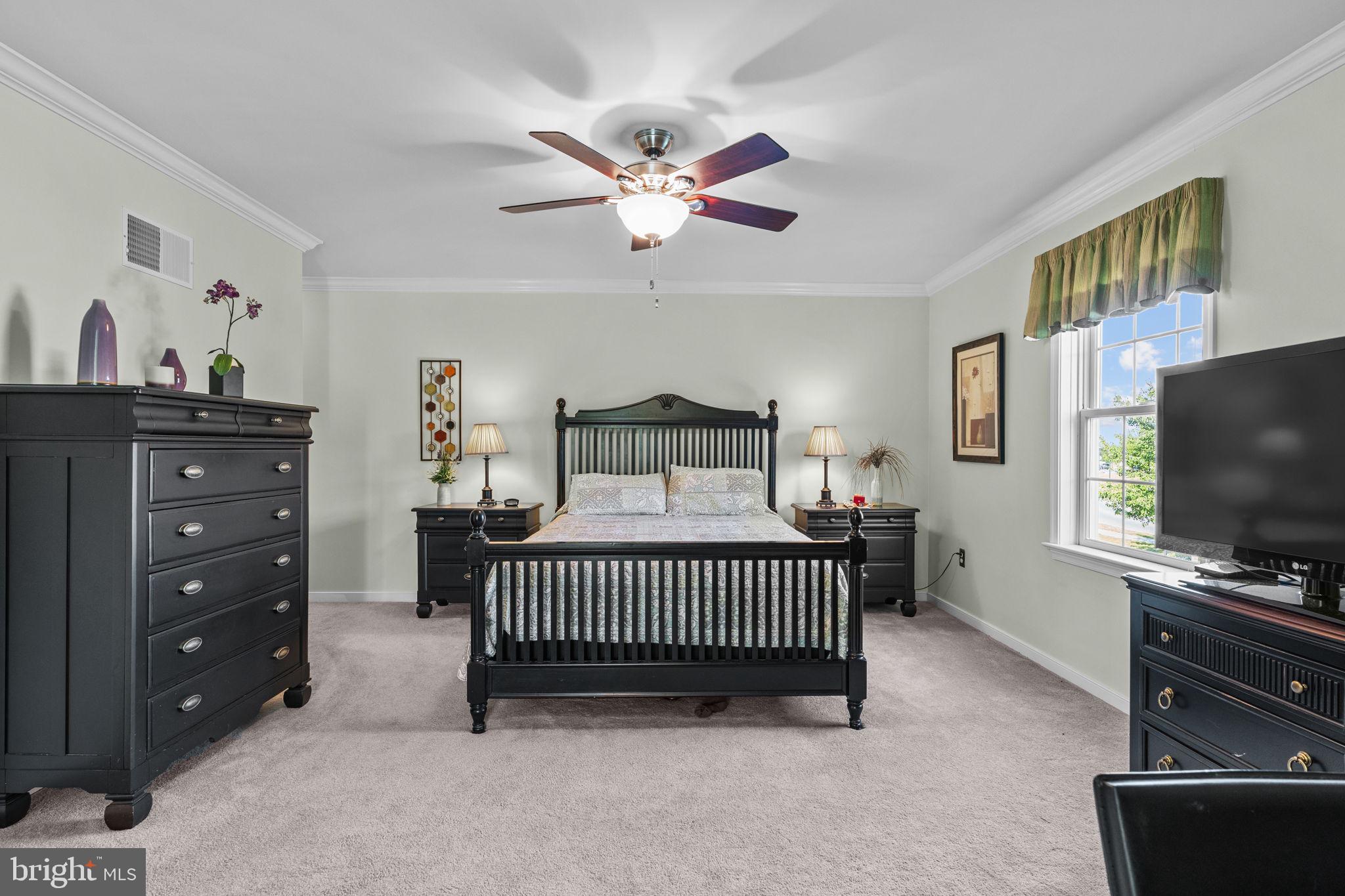 53 S VILLAGE CIRCLE