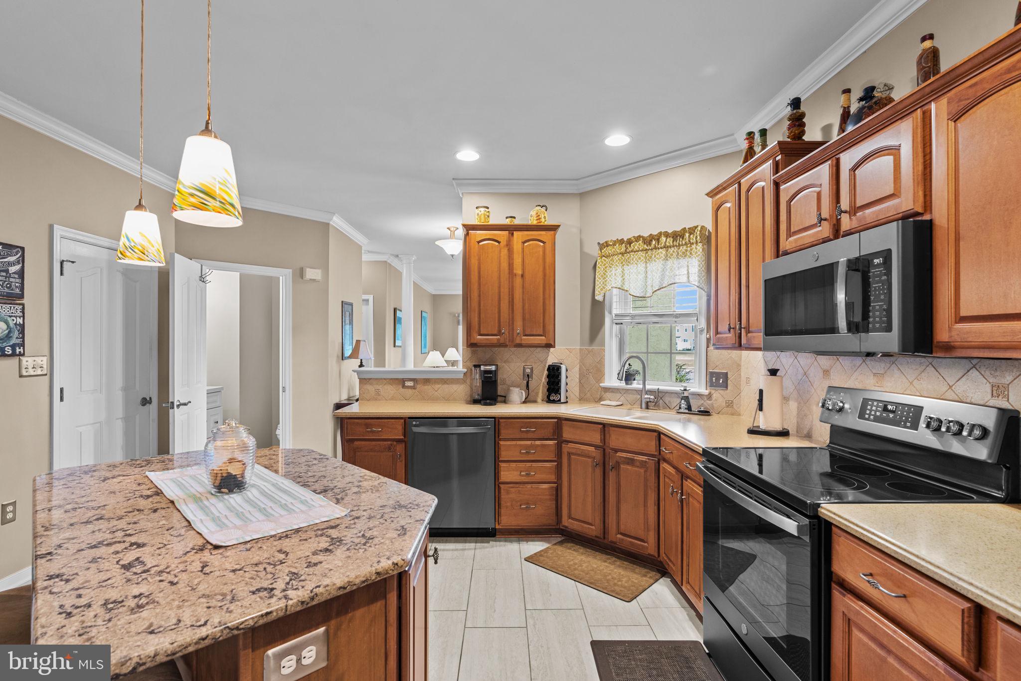 53 S VILLAGE CIRCLE