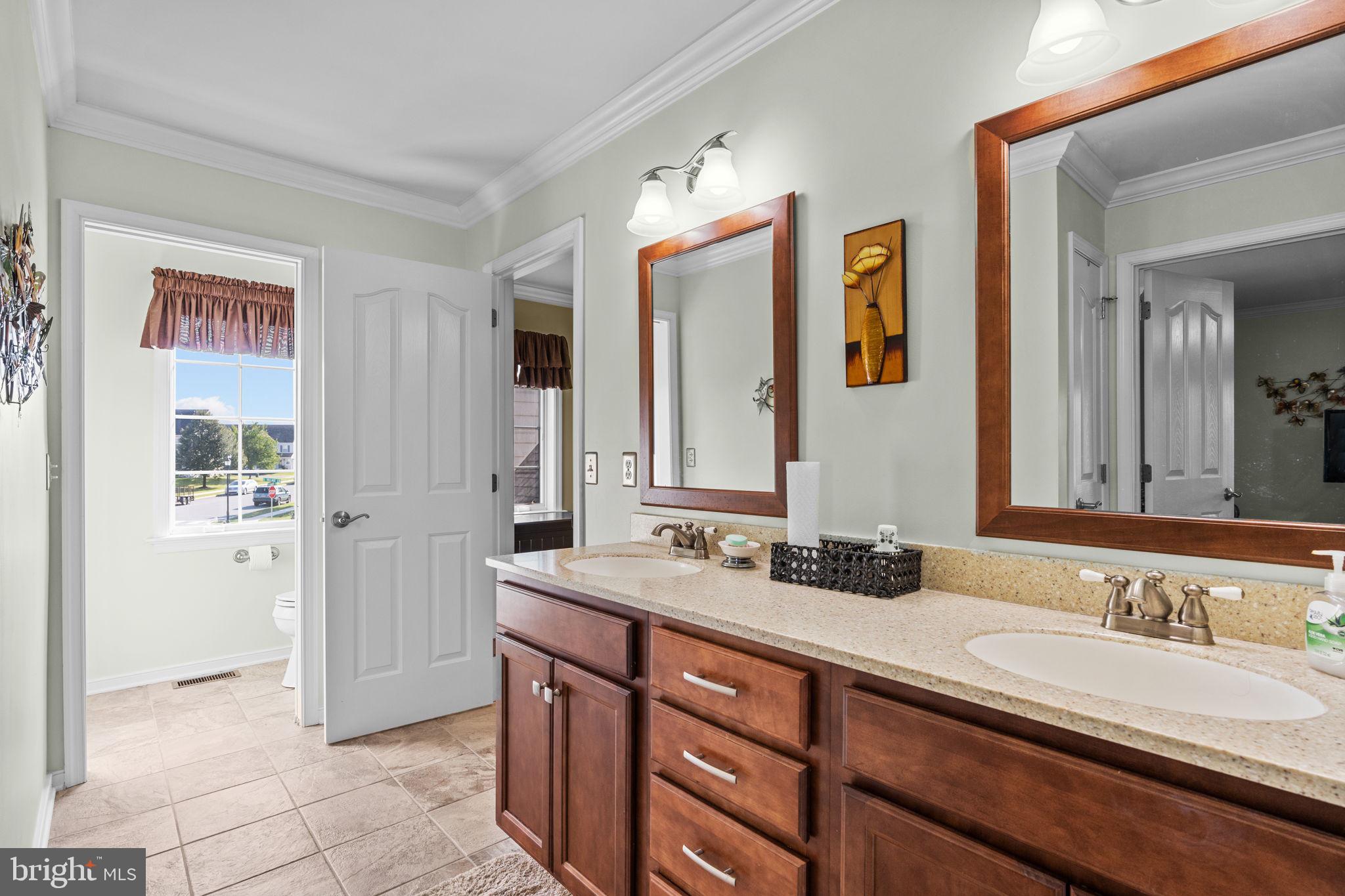 53 S VILLAGE CIRCLE