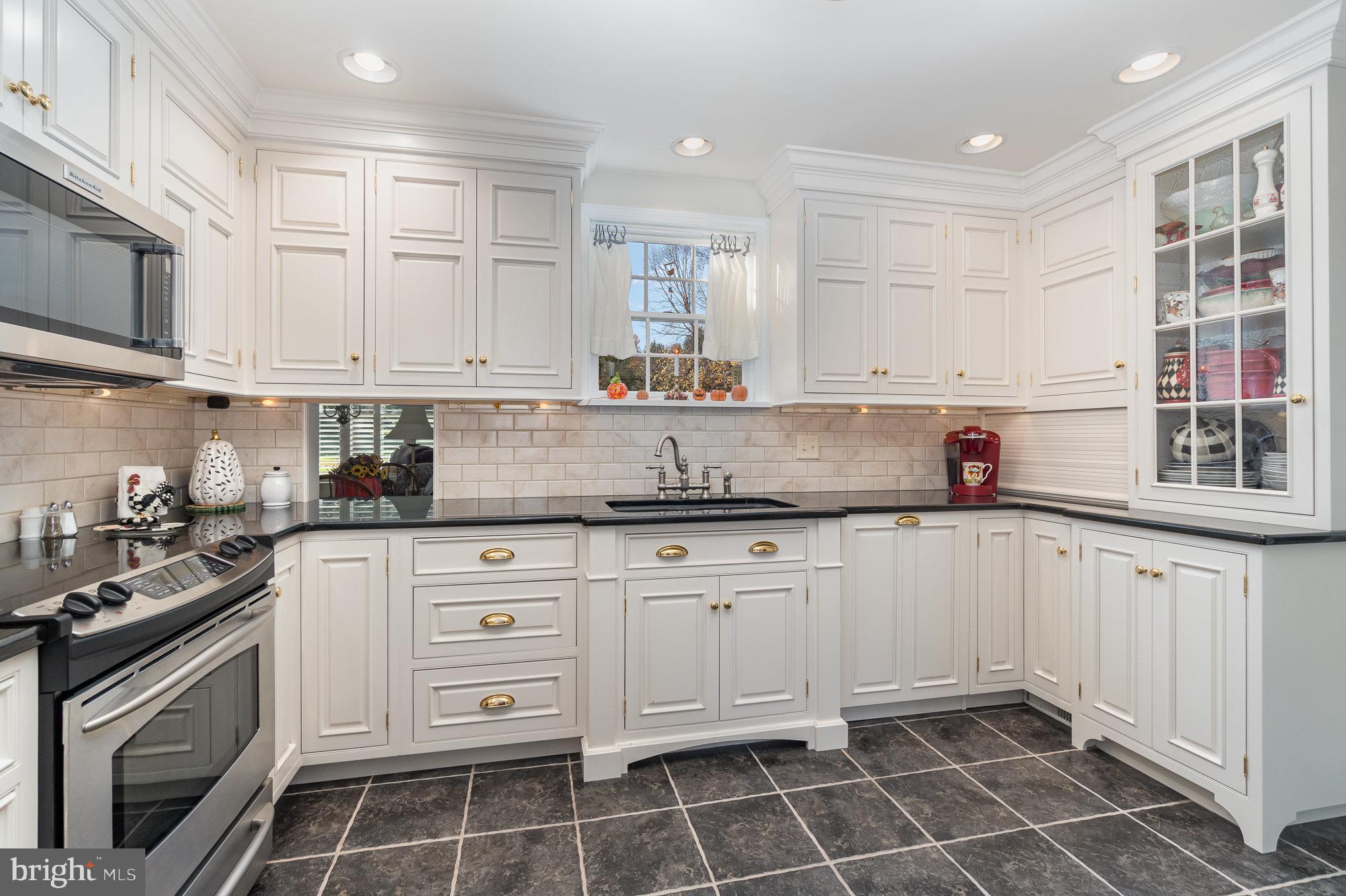 36 Carriage ROAD