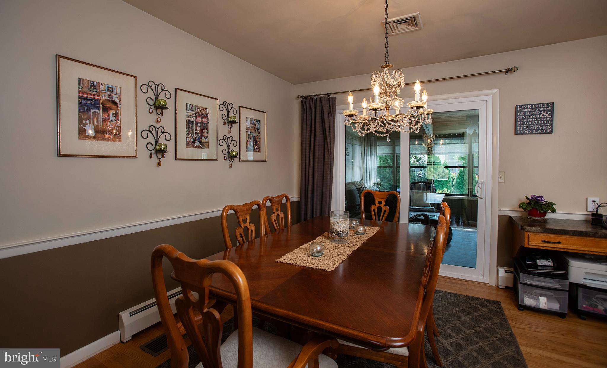 6 Sandalwood DRIVE