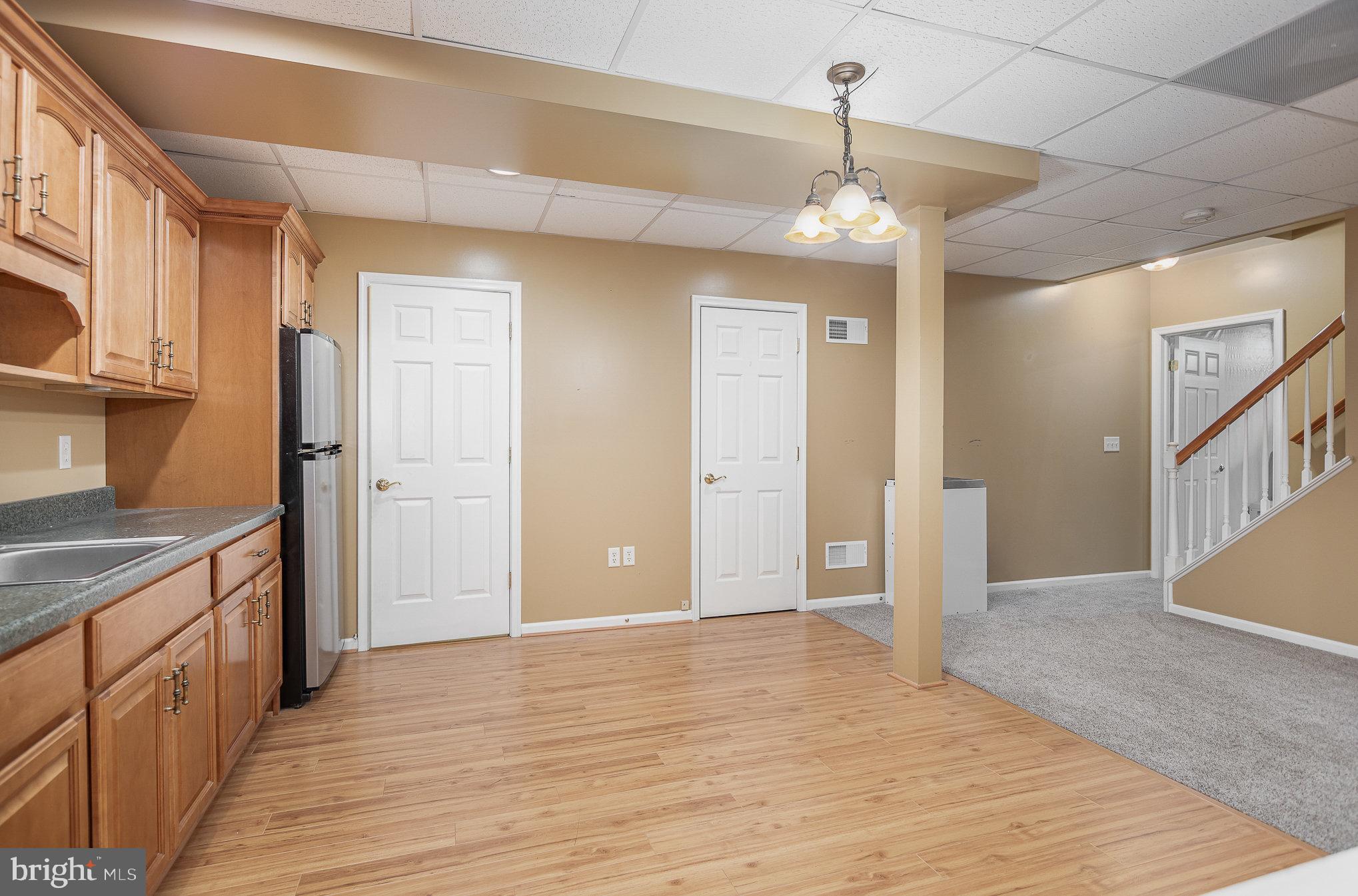 916 Cross Creek Court